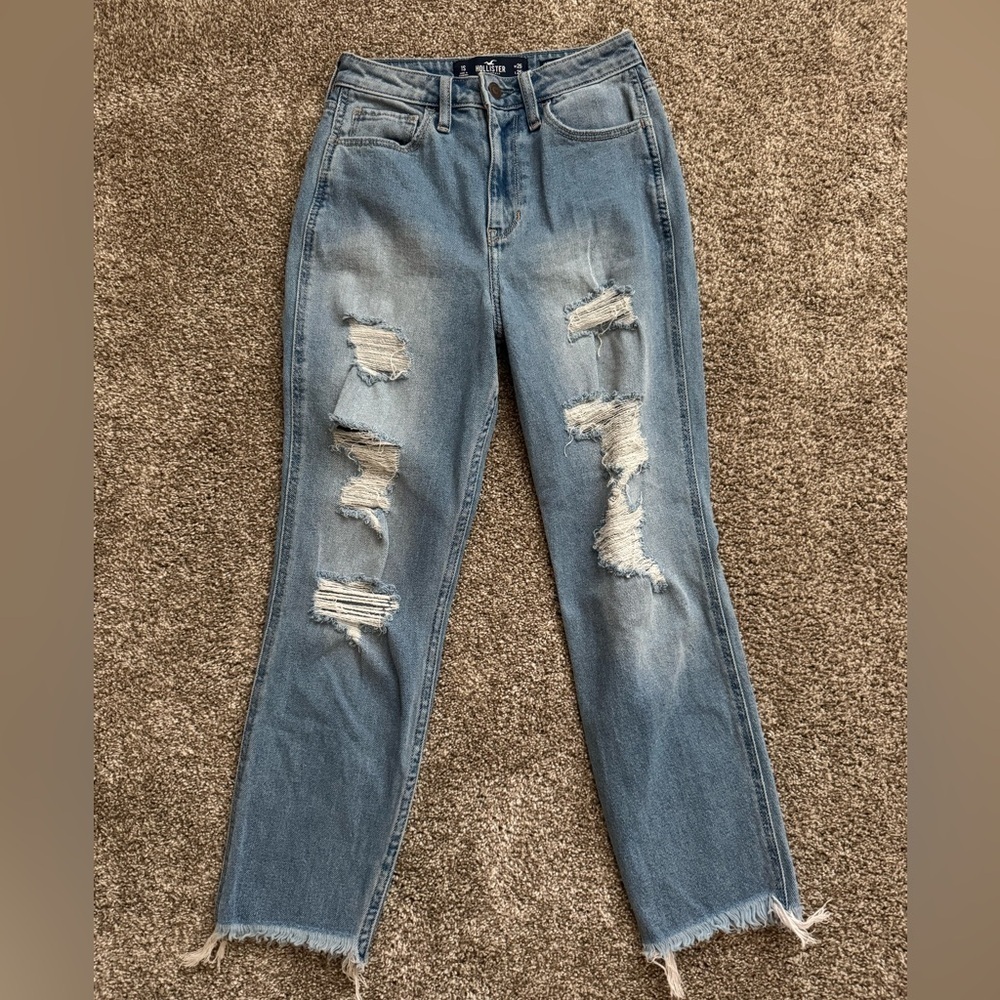 Used Condition Hollister Women’s Blue Ultra High Rise Mom Distressed Jeans 1S